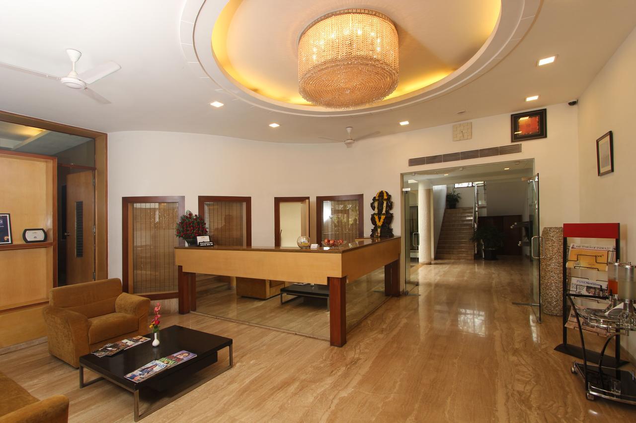 Hotel Phoenix Koregaon Park Пуна Экстерьер фото